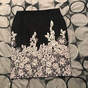 black pencil skirt, size L, gorgeous lace